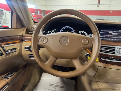 Used 2008 Mercedes-Benz S 550 image 9