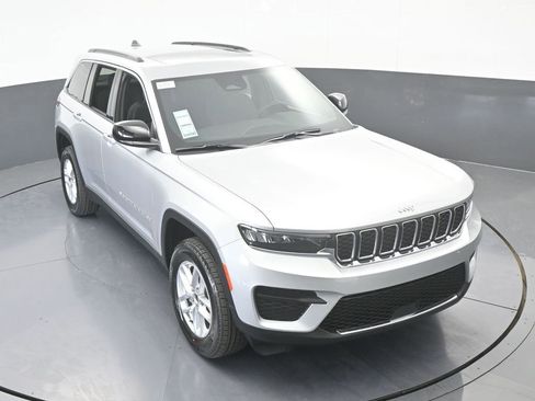 New 2026 Jeep Grand Cherokee Laredo X image 48