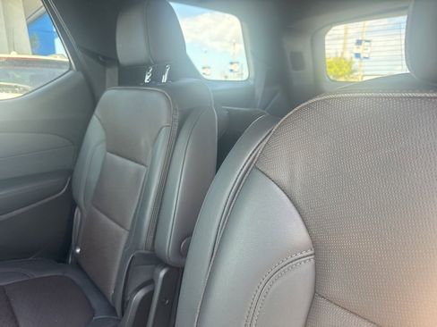 Used 2023 Chevrolet Traverse High Country image 14