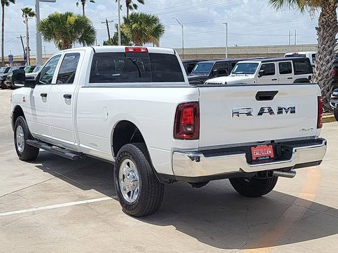 New 2026 RAM 2500 Tradesman AWD/4WD image 12