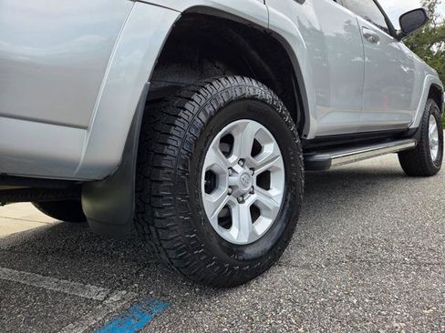 Used 2016 Toyota 4Runner SR5 image 7