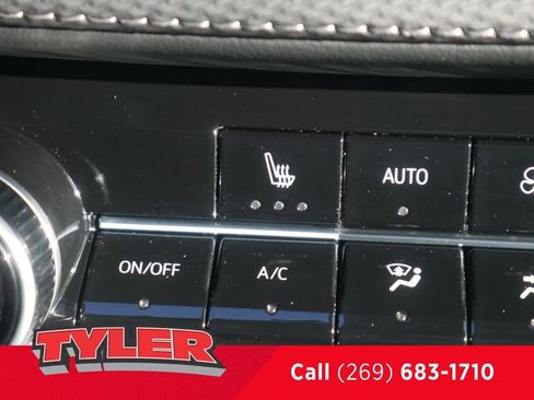 New 2026 Chevrolet Equinox LT w/ Convenience Package II image 33