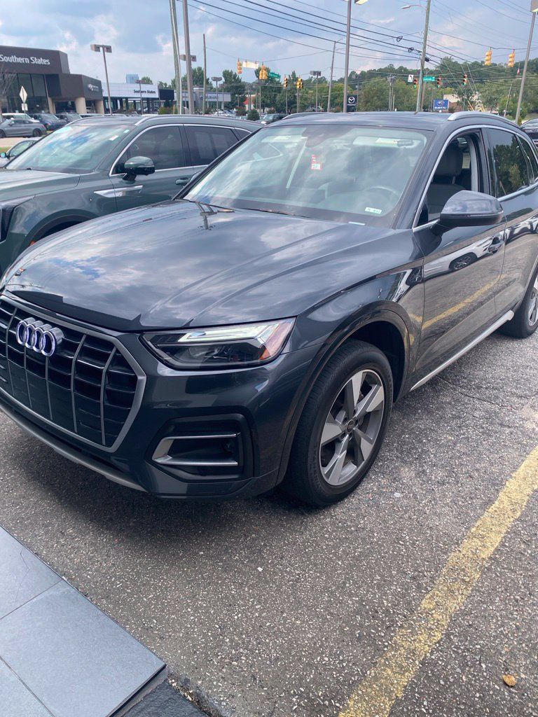 Used 2023 Audi Q5 2.0T Premium Plus w/ Premium Plus Package AWD/4WD image 1