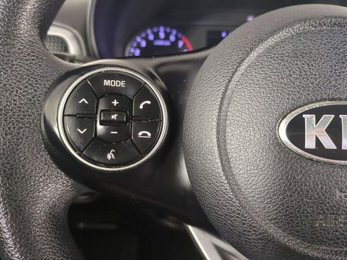Used 2020 Kia Soul S image 27