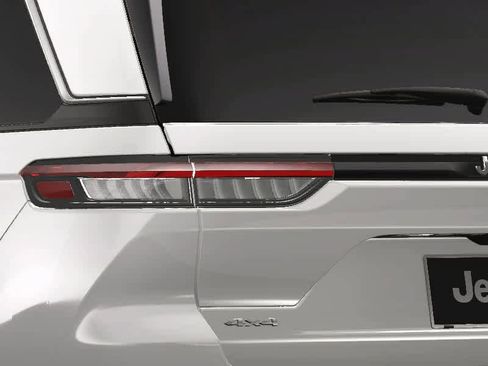 New 2024 Jeep Grand Cherokee Laredo image 12