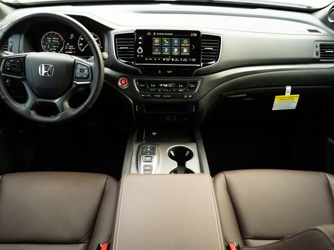 Used 2025 Honda Ridgeline RTL+ image 19