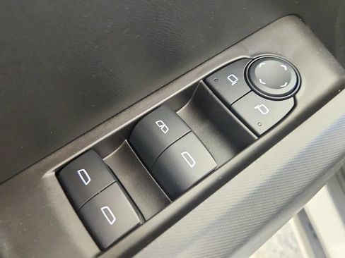 Used 2023 Chevrolet Colorado LT w/ LT Convenience Package AWD/4WD image 42