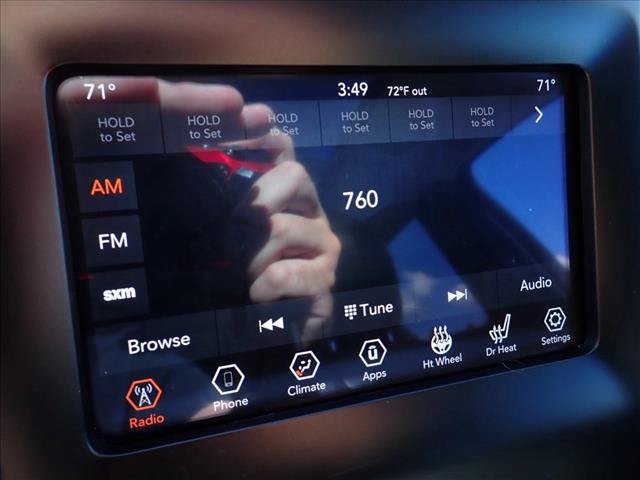 Used 2019 Jeep Cherokee Latitude Plus w/ Comfort/Convenience Group AWD/4WD image 23