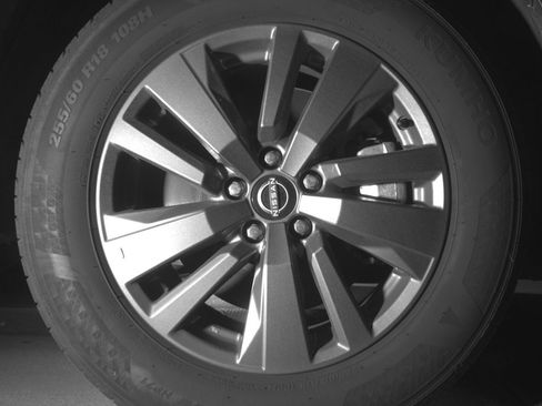 Used 2025 Nissan Pathfinder SV AWD/4WD image 13