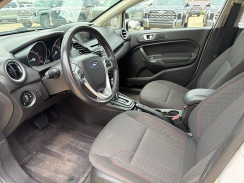 Used 2016 Ford Fiesta SE w/ Equipment Group 201A FWD image 12