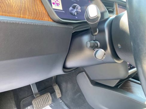 Used 2019 Tesla Model X AWD/4WD image 12