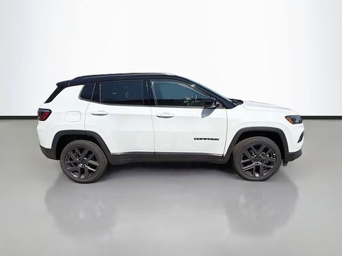 New 2026 Jeep Compass Limited w/ Sun, Sound & Navigation Group AWD/4WD image 5