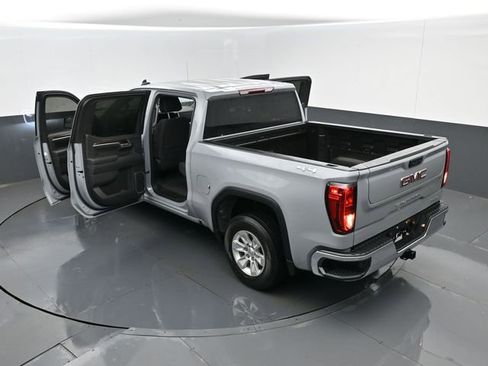 Used 2024 GMC Sierra 1500 SLE image 27