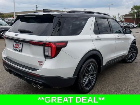 Used 2025 Ford Explorer ST AWD/4WD image 9