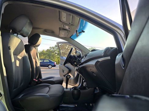 Used 2015 Chevrolet Spark LT image 18