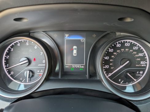 Used 2024 Toyota Camry SE FWD image 19
