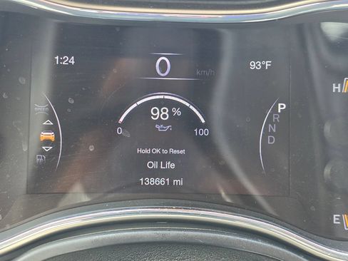 Used 2017 Jeep Grand Cherokee Limited AWD/4WD image 10