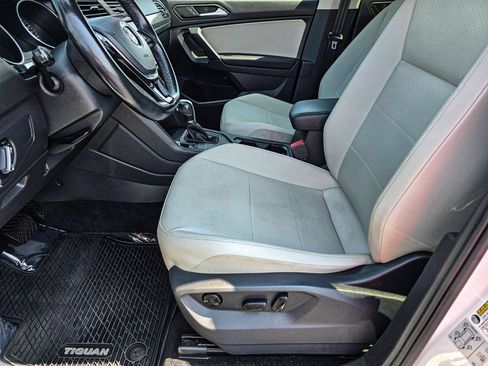 Used 2019 Volkswagen Tiguan SE AWD/4WD image 15