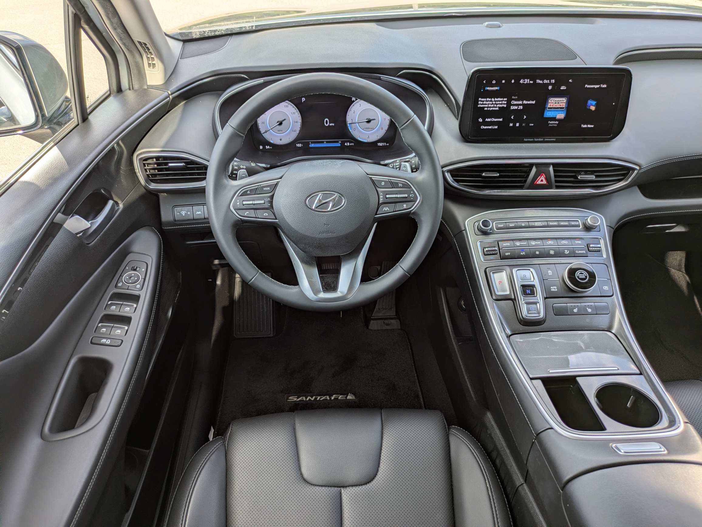 Used 2023 Hyundai Santa Fe SEL w/ Premium Package FWD image 16