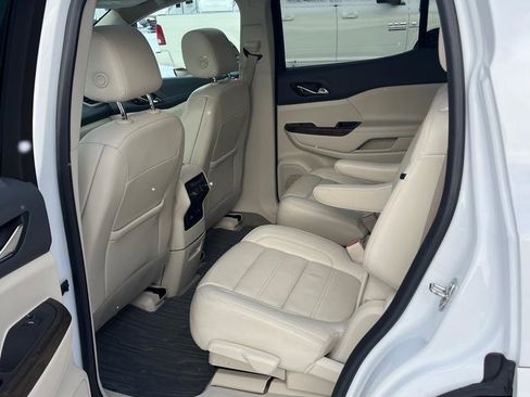 Used 2021 GMC Acadia Denali w/ Denali Ultimate Package image 13