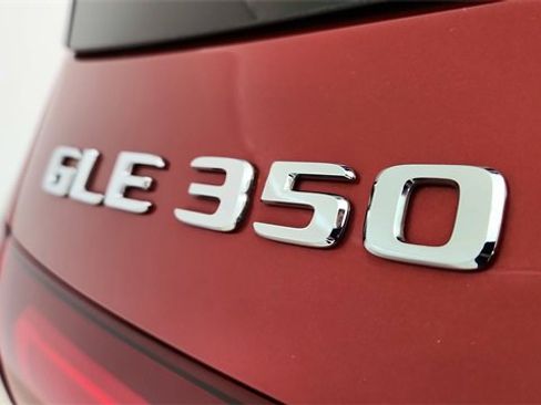Used 2024 Mercedes-Benz GLE 350 4MATIC image 17