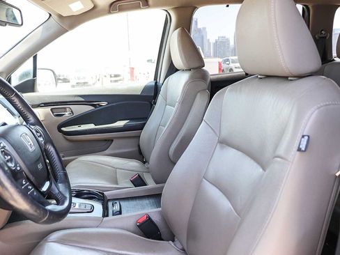 Used 2017 Honda Pilot Touring image 13