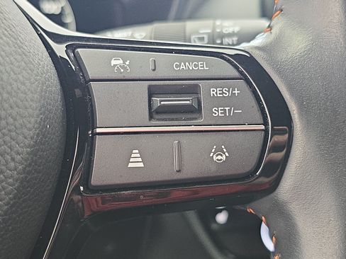 Used 2025 Honda HR-V Sport image 17
