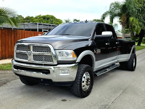 Used 2017 RAM 3500 Laramie AWD/4WD image 3