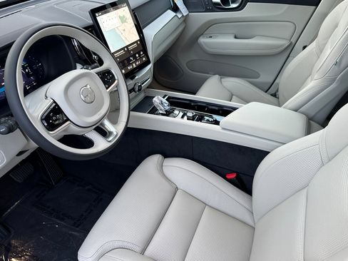 New 2026 Volvo XC60 T8 Ultra w/ Climate Package image 8