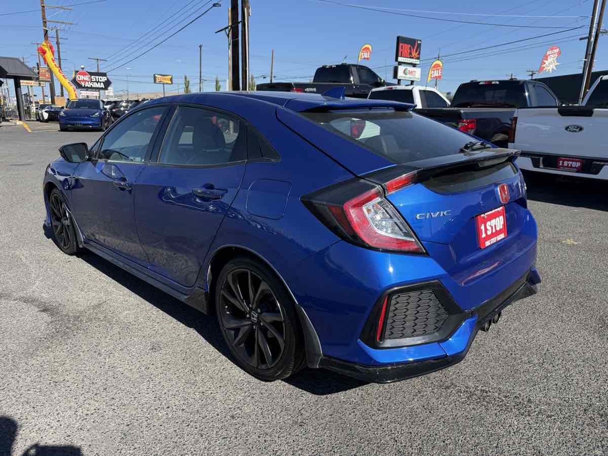 Used 2019 Honda Civic Sport Touring image 5