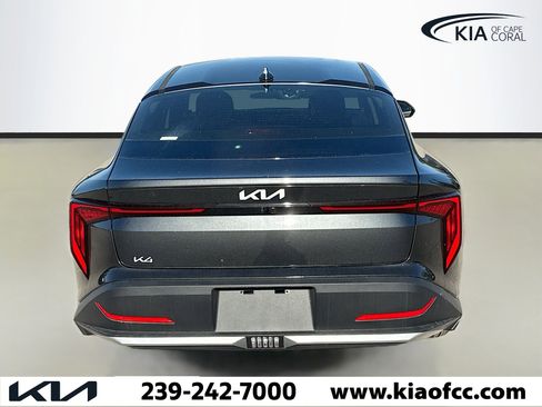 New 2025 Kia K4 LXS image 4
