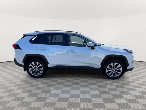 Used 2023 Toyota RAV4 XLE Premium AWD/4WD image 7