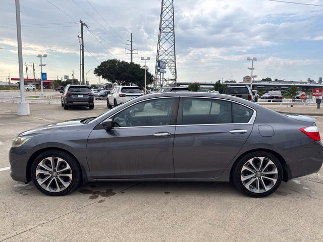 Used 2015 Honda Accord Sport image 4