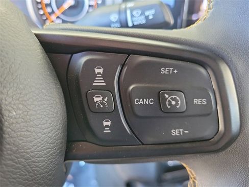 Used 2024 Jeep Wrangler Sport S image 30