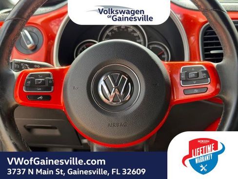 Used 2018 Volkswagen Beetle 2.0T S w/ Style & Comfort Package image 17