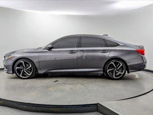 Used 2018 Honda Accord Sport image 3