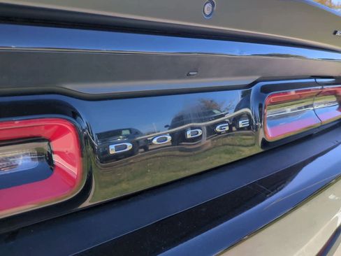 Used 2022 Dodge Challenger R/T Scat Pack w/ Dynamics Package image 11
