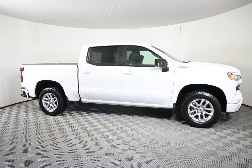 Used 2024 Chevrolet Silverado 1500 RST AWD/4WD image 9