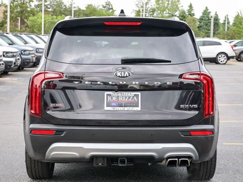 Used 2021 Kia Telluride SX w/ Towing Package FWD image 15