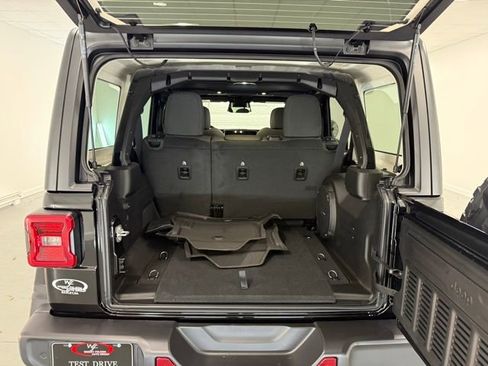 New 2026 Jeep Wrangler Unlimited Rubicon image 8