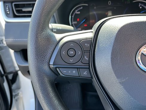 Used 2024 Toyota RAV4 LE image 18