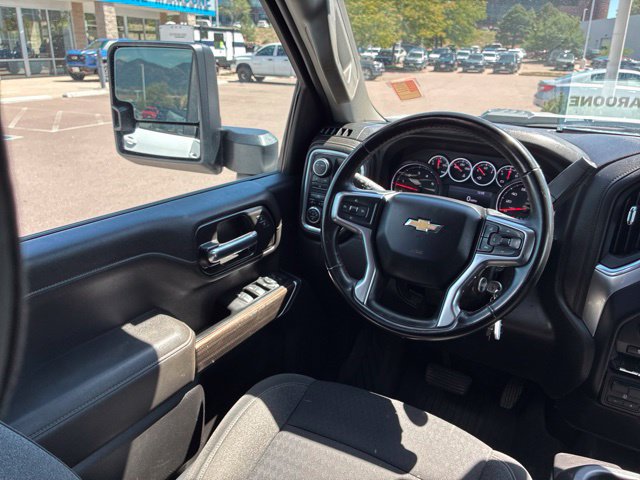 Used 2023 Chevrolet Silverado 2500 LT AWD/4WD image 19
