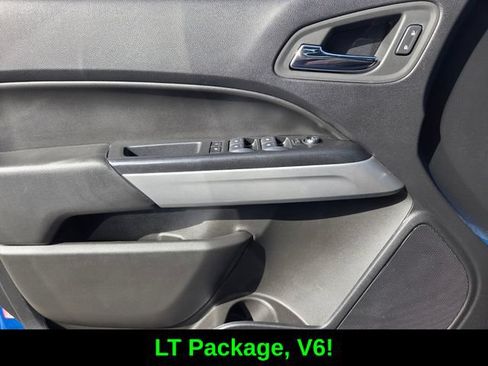 Used 2022 Chevrolet Colorado LT w/ Safety Package RWD image 20