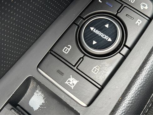Used 2018 Genesis G80 3.8 w/ Option Group 02 AWD/4WD image 41