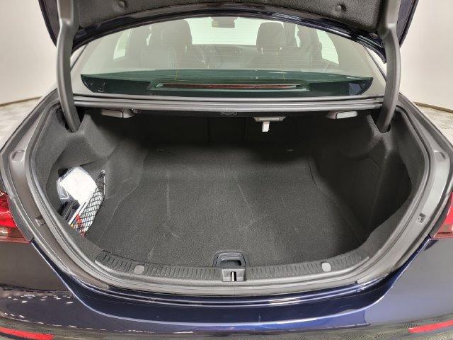 Used 2023 Mercedes-Benz E 350 4MATIC Sedan image 10