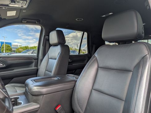 Used 2021 Chevrolet Tahoe LT w/ Luxury Package AWD/4WD image 23