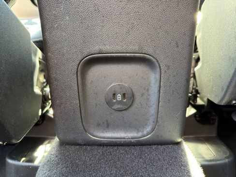 Used 2025 Ford Escape ST-Line w/ Tech Pack #1 FWD image 17