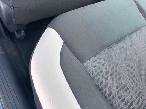 Used 2020 Nissan Versa SV image 12