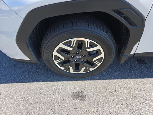 Used 2025 Subaru Forester Premium w/ Convenience Package #1 image 11