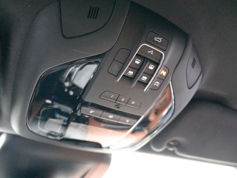 Certified 2018 Maserati Levante image 28